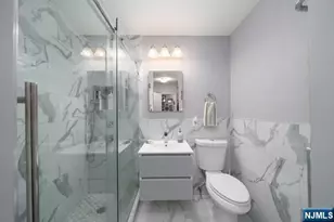 6050 Blvd East 6D, West New York, NJ 07093 - Photo 13