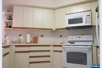 1435 Teresa Drive 1435 #1435, Fort Lee, NJ 07024 - Photo 11