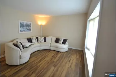 9 Pine Street, Midland Park, NJ 07432 - Photo 7