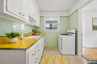 26 Rutgers, Bloomfield, NJ 07003 - Photo 9