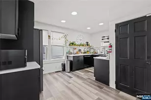 378 27th St, Paterson, NJ 07514 - Photo 9