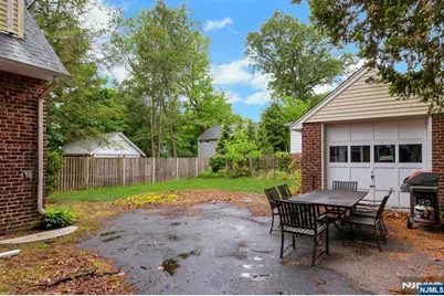 412 Mountain View Road, Englewood, NJ 07631 - Photo 19