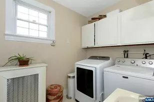 412 Mountain View Rd, Englewood, NJ 07631 - Photo 9