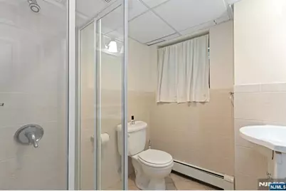 412 Mountain View Road, Englewood, NJ 07631 - Photo 17