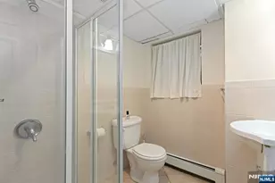 412 Mountain View Rd, Englewood, NJ 07631 - Photo 17