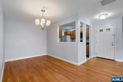 400 Crown Court 581 #581, Edgewater, NJ 07020 - Photo 7