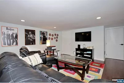 5 Carnot Avenue, Woodcliff Lake, NJ 07677 - Photo 37
