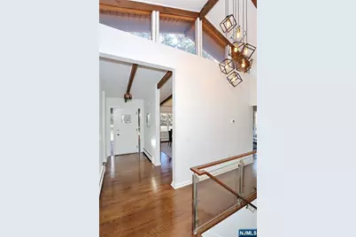 5 Carnot Avenue, Woodcliff Lake, NJ 07677 - Photo 9