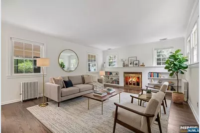 151 Walthery Avenue, Ridgewood, NJ 07450 - Photo 5