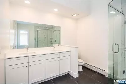 799 End Avenue, Cliffside Park, NJ 07010 - Photo 11