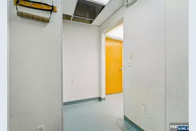 600 Kennedy Boulevard 1 #1, Union City, NJ 07087 - Photo 7