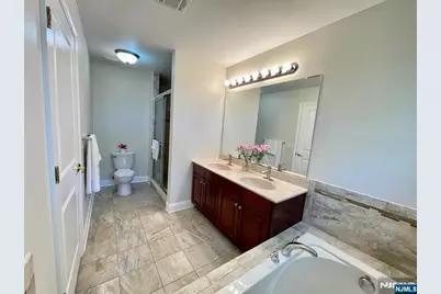 1805 Whitney Lane, Allendale, NJ 07401 - Photo 17