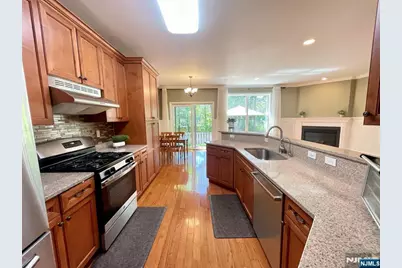 1805 Whitney Lane, Allendale, NJ 07401 - Photo 9