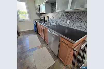 314 Palisade Avenue B4 #B4, Cliffside Park, NJ 07010 - Photo 15