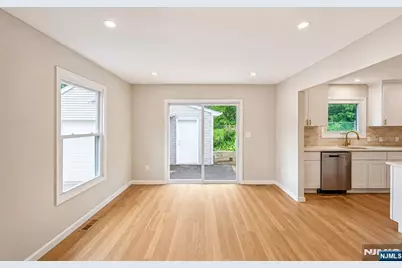 195 Van Winkle Street, East Rutherford, NJ 07073 - Photo 9