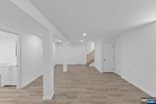 195 Van Winkle St, East Rutherford, NJ 07073 - Photo 25