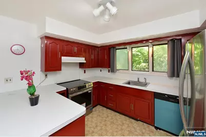 203 Mountain Avenue, Hawthorne, NJ 07506 - Photo 13