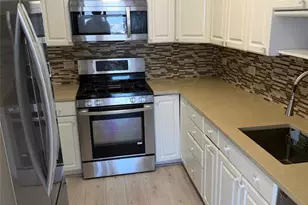 7000 Blvd 138G, West New York, NJ 07093 - Photo 5