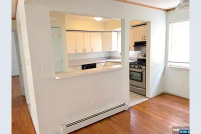 4 Lakeview C #C, Leonia, NJ 07605 - Photo 7