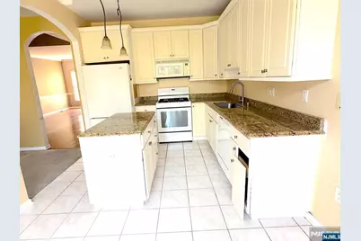 5 Magnolia Lane 54 #54, Cedar Grove, NJ 07009 - Photo 7