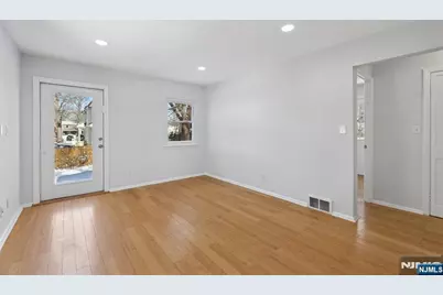 51 Day Avenue, Tenafly, NJ 07670 - Photo 11