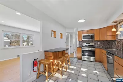 51 Day Avenue, Tenafly, NJ 07670 - Photo 9