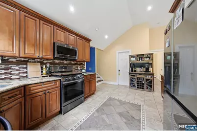 22 Federal Hill Road, Pompton Lakes, NJ 07442 - Photo 11