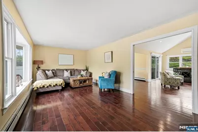 22 Federal Hill Road, Pompton Lakes, NJ 07442 - Photo 3