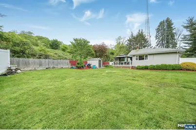 22 Federal Hill Road, Pompton Lakes, NJ 07442 - Photo 31
