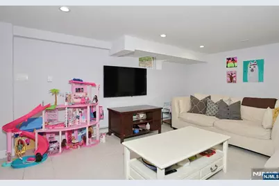 425 Wastena Terrace, Ridgewood, NJ 07450 - Photo 35