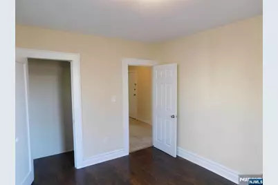 284 Renner Avenue, Newark, NJ 07112 - Photo 15