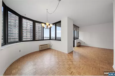 100 Carlyle Drive 10B-South #10B-South, Cliffside Park, NJ 07010 - Photo 5