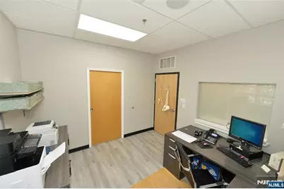504 Hamburg Turnpike 105B #105B, Wayne, NJ 07470 - Photo 13