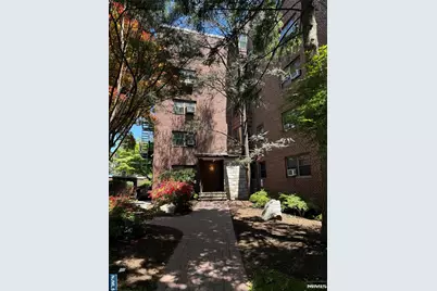 411 Park 2J #2J, Fort Lee, NJ 07024 - Photo 9