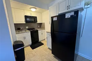 411 Park 2J, Fort Lee, NJ 07024 - Photo 3