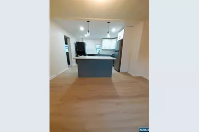 213 Elm Avenue 2Fl #2Fl, Teaneck Township, NJ 07666 - Photo 1