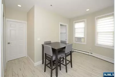 293 Mount Pleasant Avenue 1 #1, Wallington, NJ 07057 - Photo 5