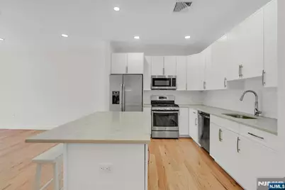 11 Madison Avenue 204 #204, Westwood, NJ 07675 - Photo 3