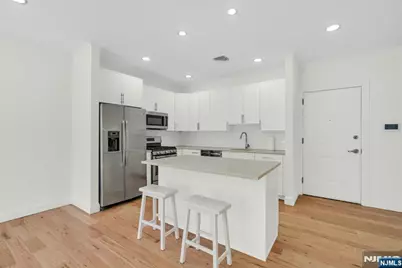 11 Madison Avenue 204 #204, Westwood, NJ 07675 - Photo 7
