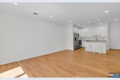 11 Madison Avenue 204 #204, Westwood, NJ 07675 - Photo 5