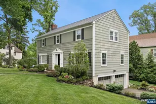 81 Mountain Rd, Verona, NJ 07044 - Photo 1
