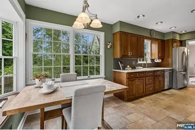 81 Mountain Road, Verona, NJ 07044 - Photo 9