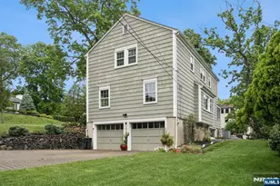 81 Mountain Rd, Verona, NJ 07044 - Photo 31