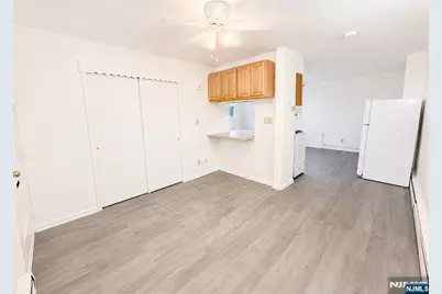 197 Orchard Street 197 #197, East Rutherford, NJ 07073 - Photo 3