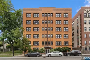 7427 Blvd E, North Bergen, NJ 07047 - Photo 15