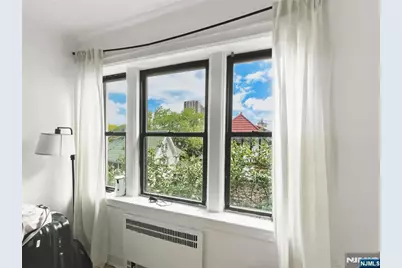 7427 Boulevard East #32, North Bergen, NJ 07047 - Photo 3