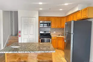 8913 Riverside Pl, North Bergen, NJ 07047 - Photo 5