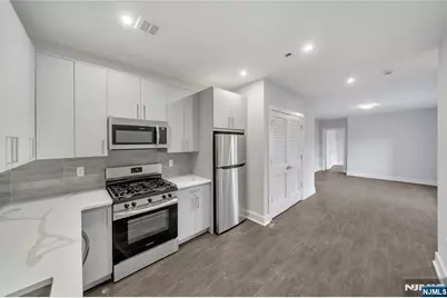 491 Walker Street 3C #3C, Fairview, NJ 07022 - Photo 7
