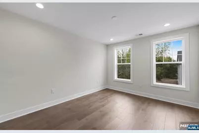 92 Cinnamon Drive, Upper Saddle River, NJ 07458 - Photo 9