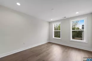92 Cinnamon Dr, Upper Saddle River, NJ 07458 - Photo 9